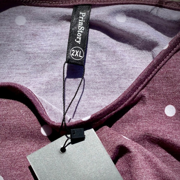 Ladies Top - Picture 2 of 3